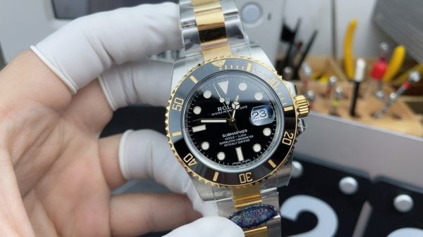 Clean Factory Rolex Submariner 116613LN-0001