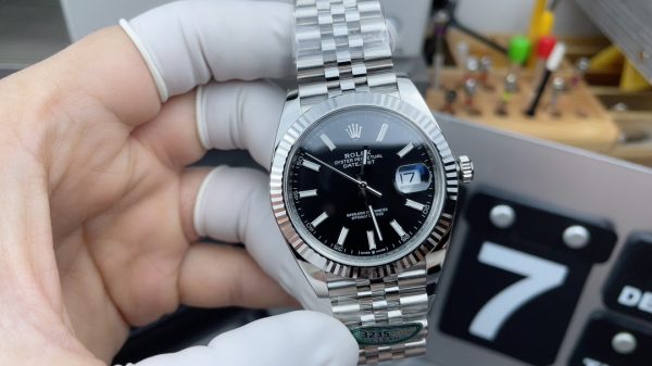 Clean Factory Rolex Datejust M126334-0018