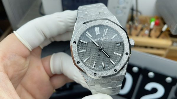 APS Factory Audemars Piguet Royal Oak Frosted 15500