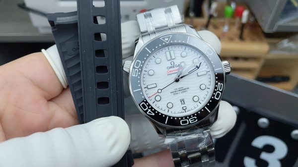 VS Factory Omega Seamaster Diver 300M 210.30.42.20.04.001