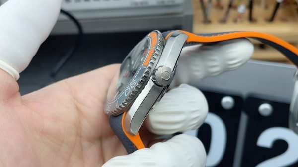 VS Factory Omega Seamaster Diver 600M 215.92.44.21.99.001 - 图片 5