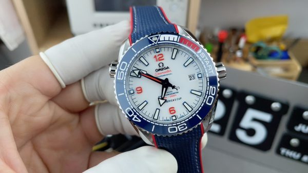 VS Factory Omega Seamaster Diver 600M 215.32.43.21.04.001