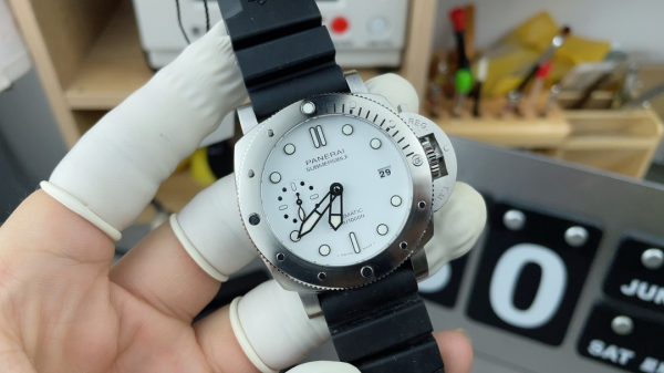 VS Factory Panerai Submersible PAM02223