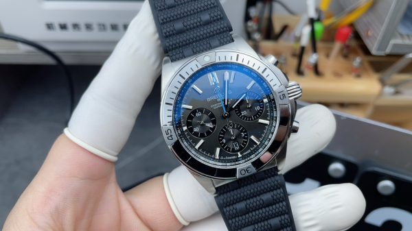BLS Factory Breitling Chronomat B01 42mm EB0134101M1S1