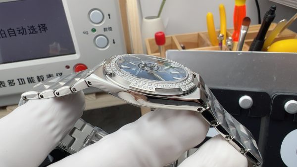 CC Factory Vacheron Constantin Overseas Quartz 1225V/200A-B590 - 图片 4