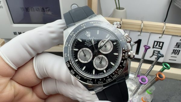 Clean Factory New 4131 Rolex Cosmograph Daytona M126519LN-0002